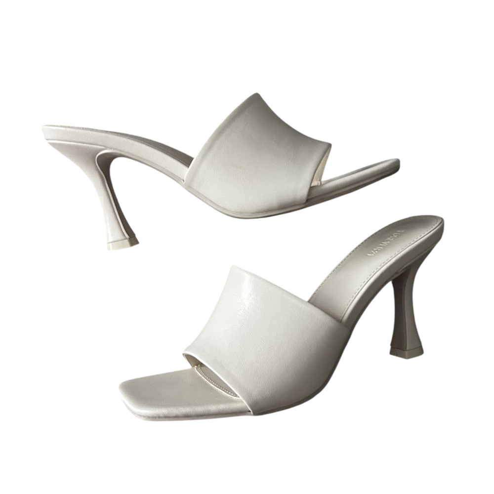 Forever 21 • Square Toe Heeled Mule Sandal